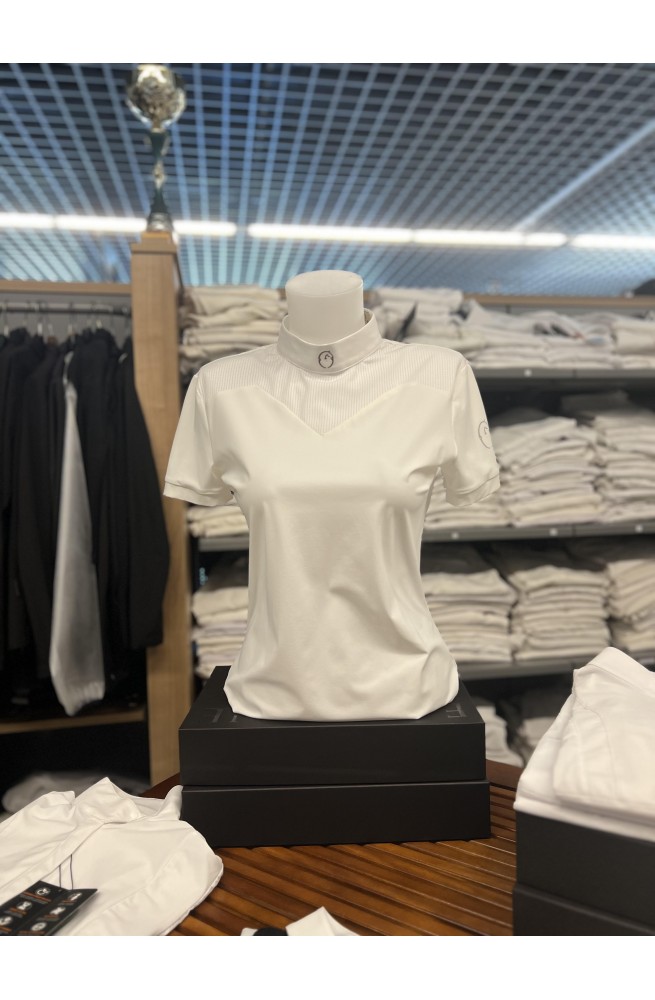 Polo vestrum este blanc/s